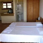 Heleni Lägenhetshotell 4*