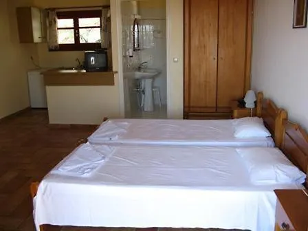 Heleni Aparthotel 4*